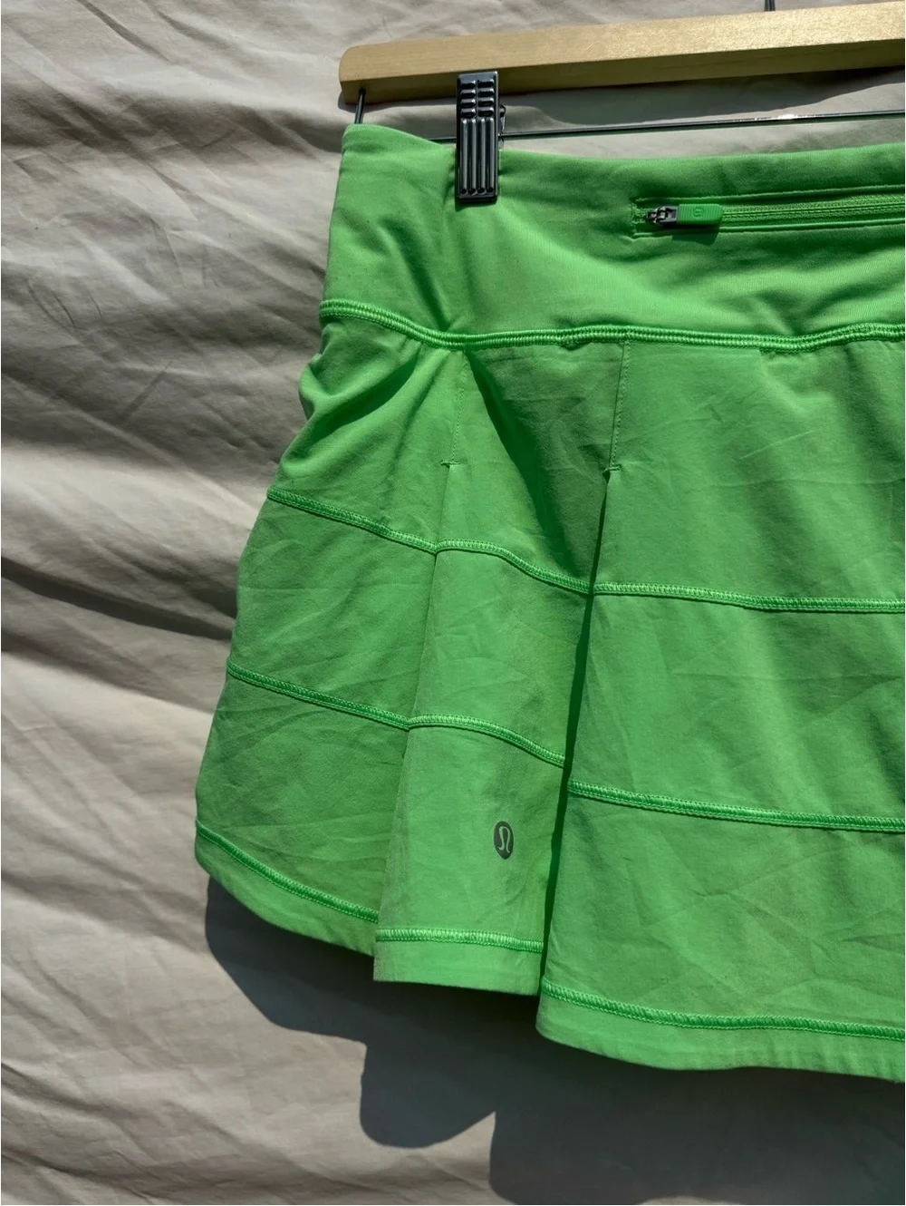 Lululemon Pace Rival Mid-Rise Skirt - Pistachio - 6